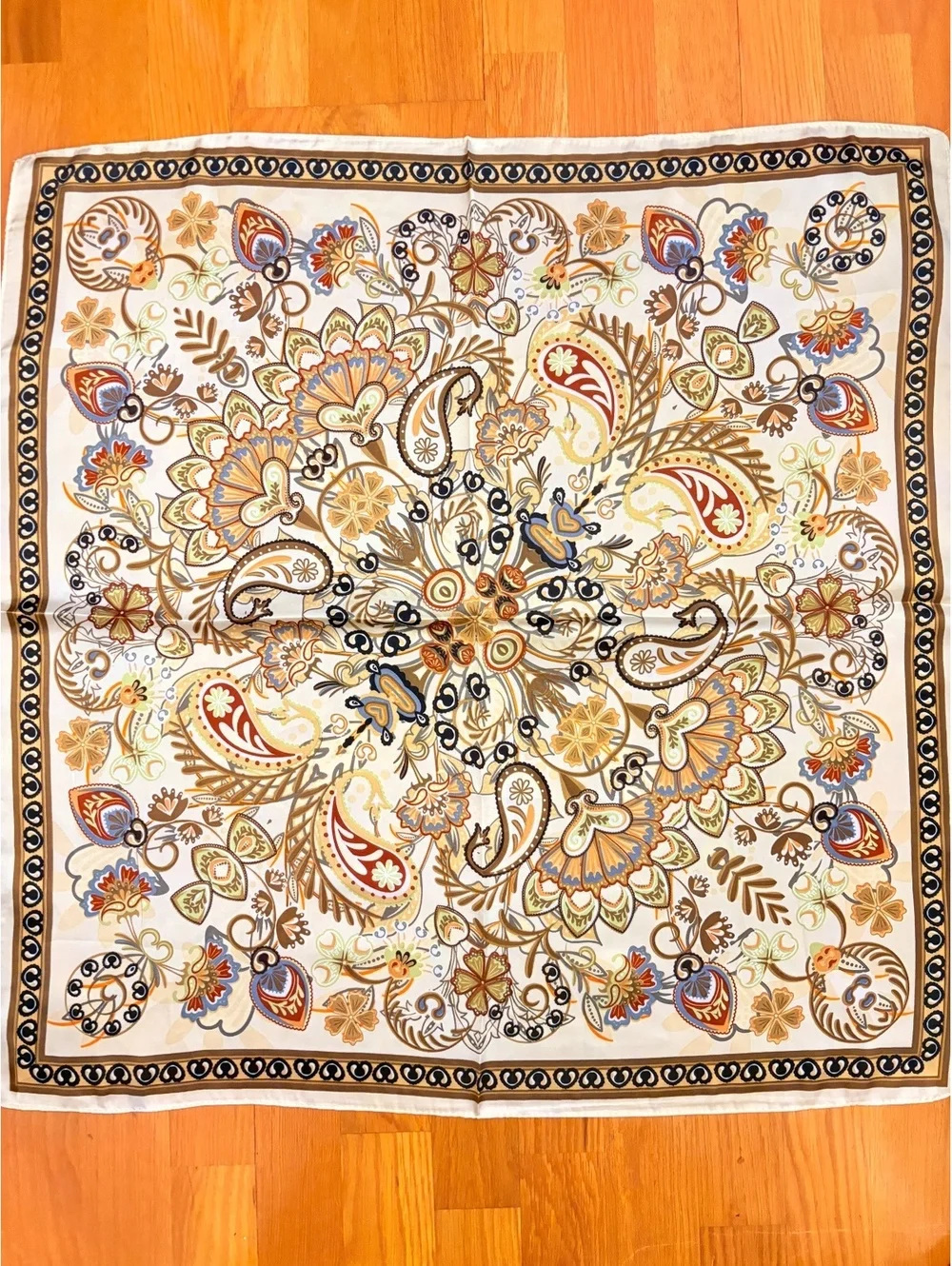 Elegant Vintage Floral and Paisley Pattern Women's Scarf in Warm Beige and Brown
